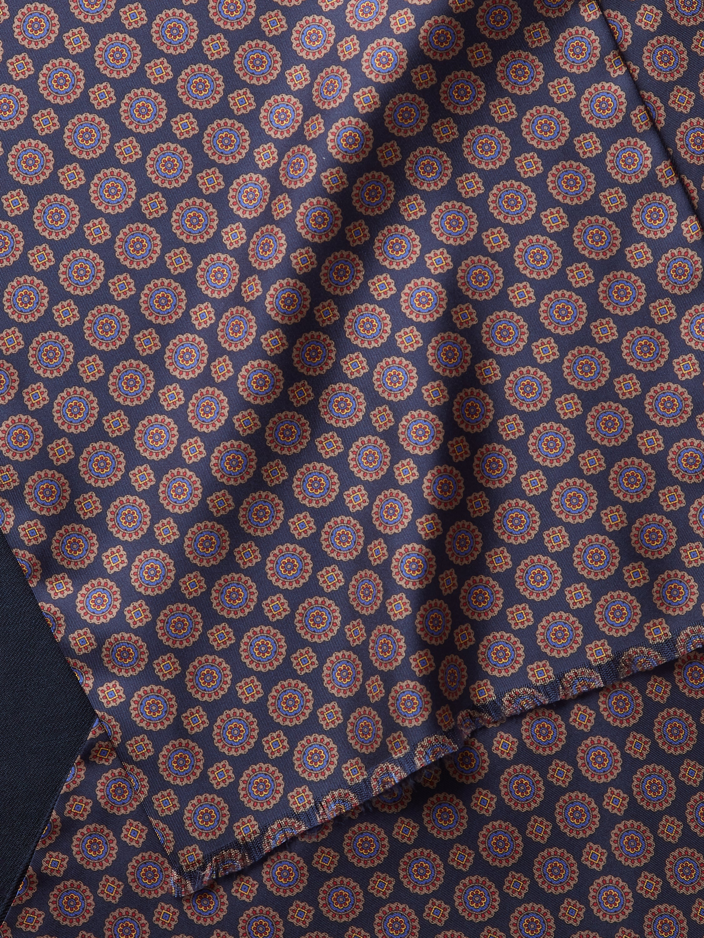 Wool and Silk Medallion Scarf - Navy