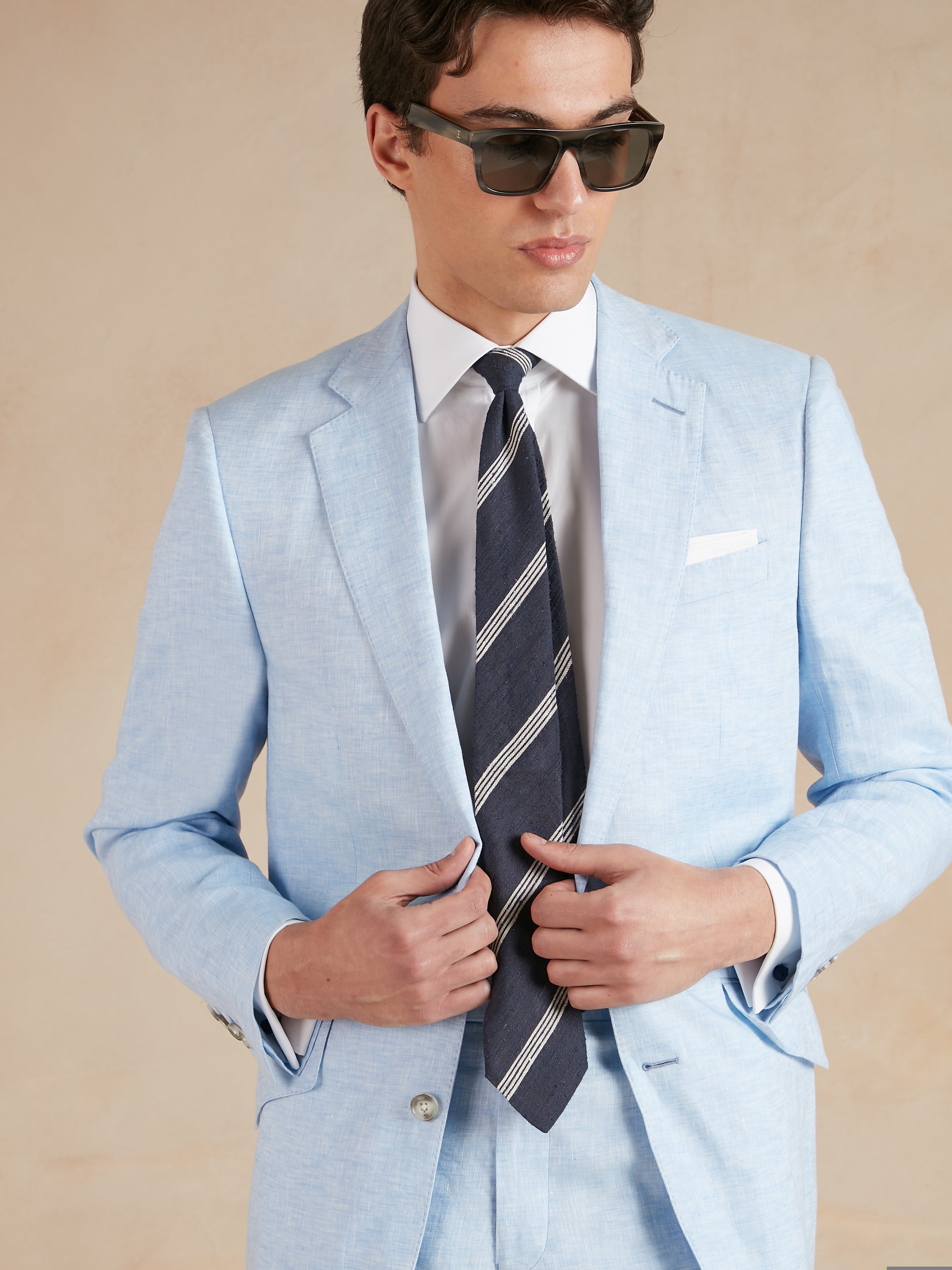 Eaton Suit Solbiati Linen - Light Blue