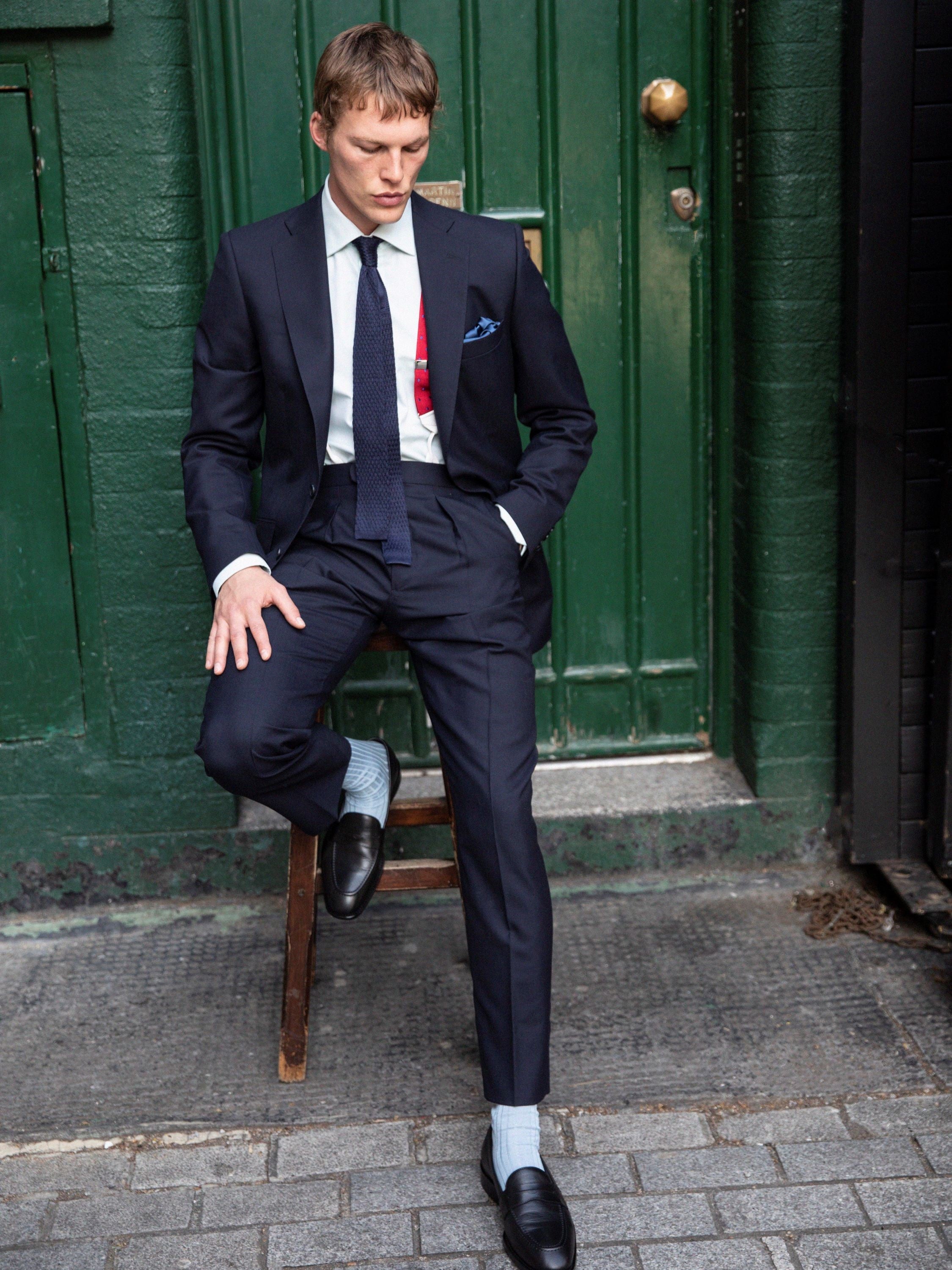 Eaton Classic Fit Suit - Navy Plain Weave Lightweight Wool