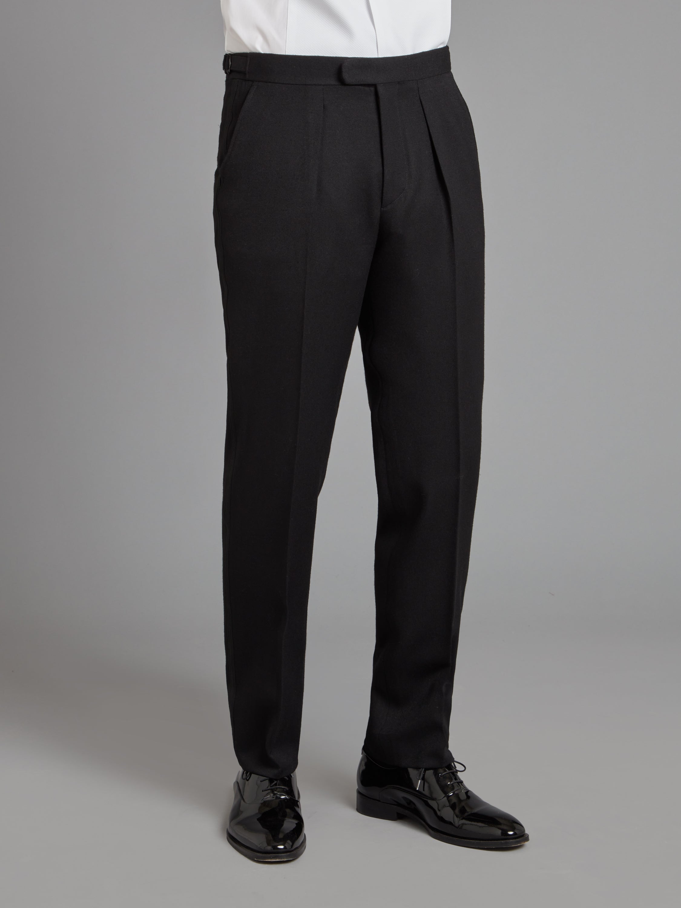 Lightweight Pleated Dinner Trousers - Black