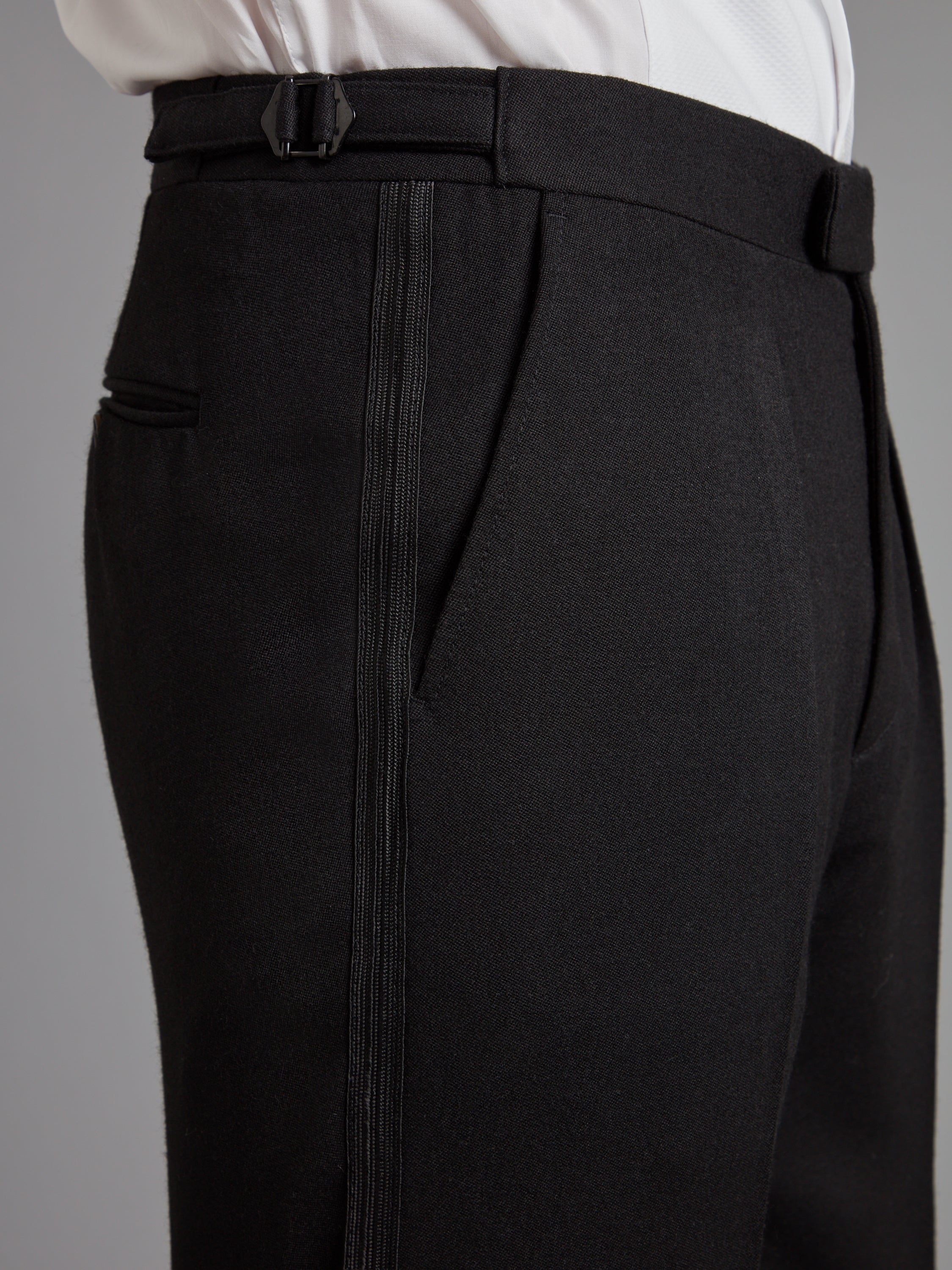Lightweight Pleated Dinner Trousers - Black