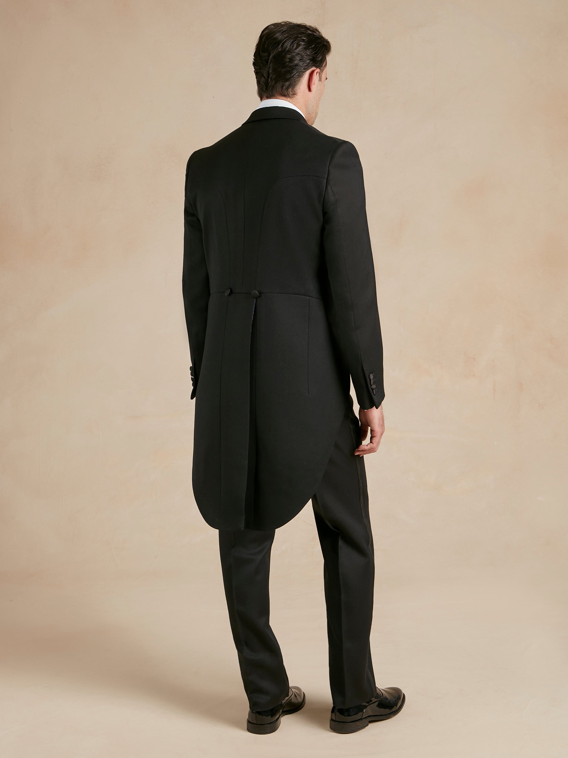 White Tie Suit Hire - Tailcoat, Trousers, Waistcoat, Shirt & Bow Tie