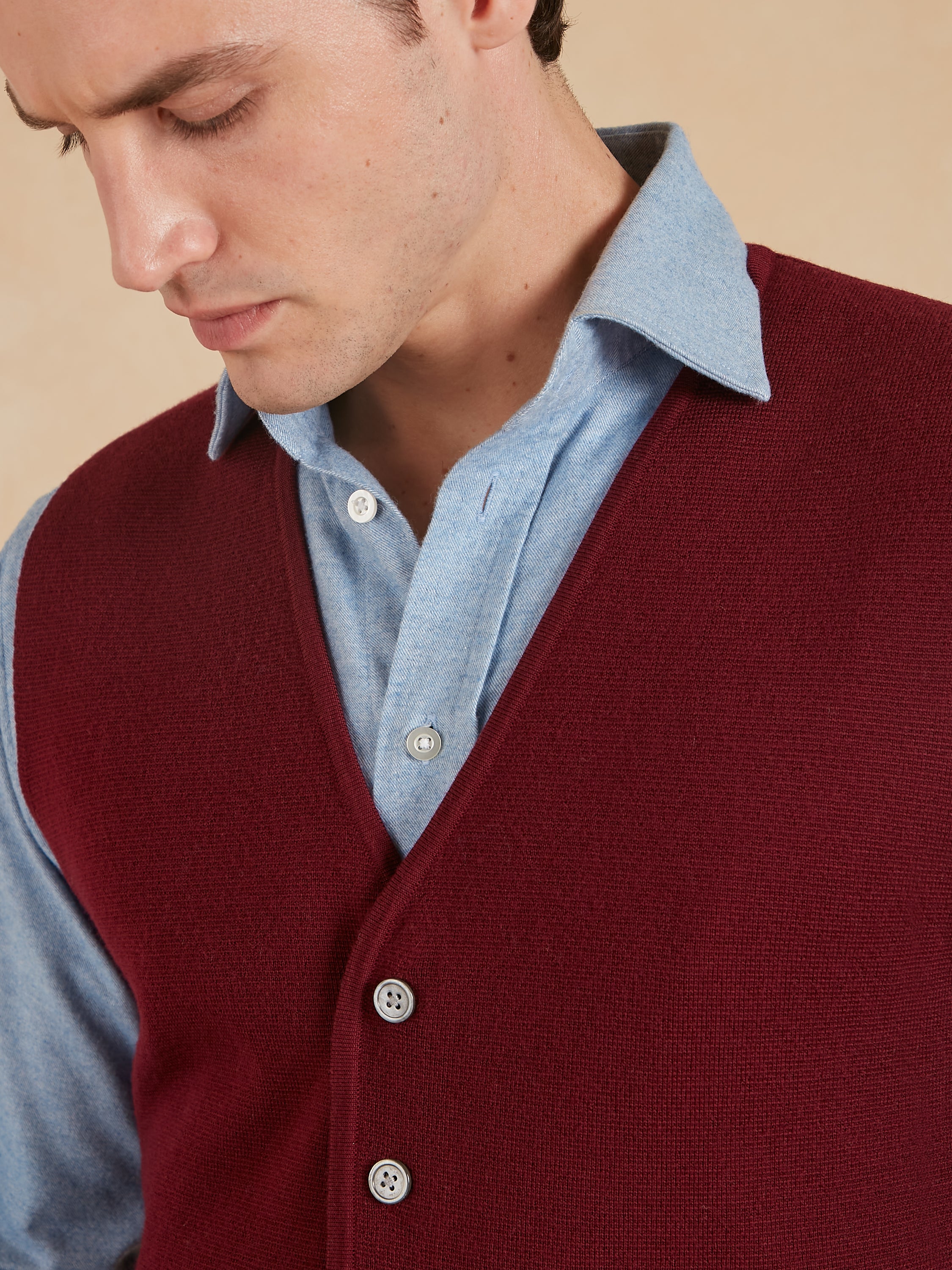 Fine Merino Wool Waistcoat - Wine