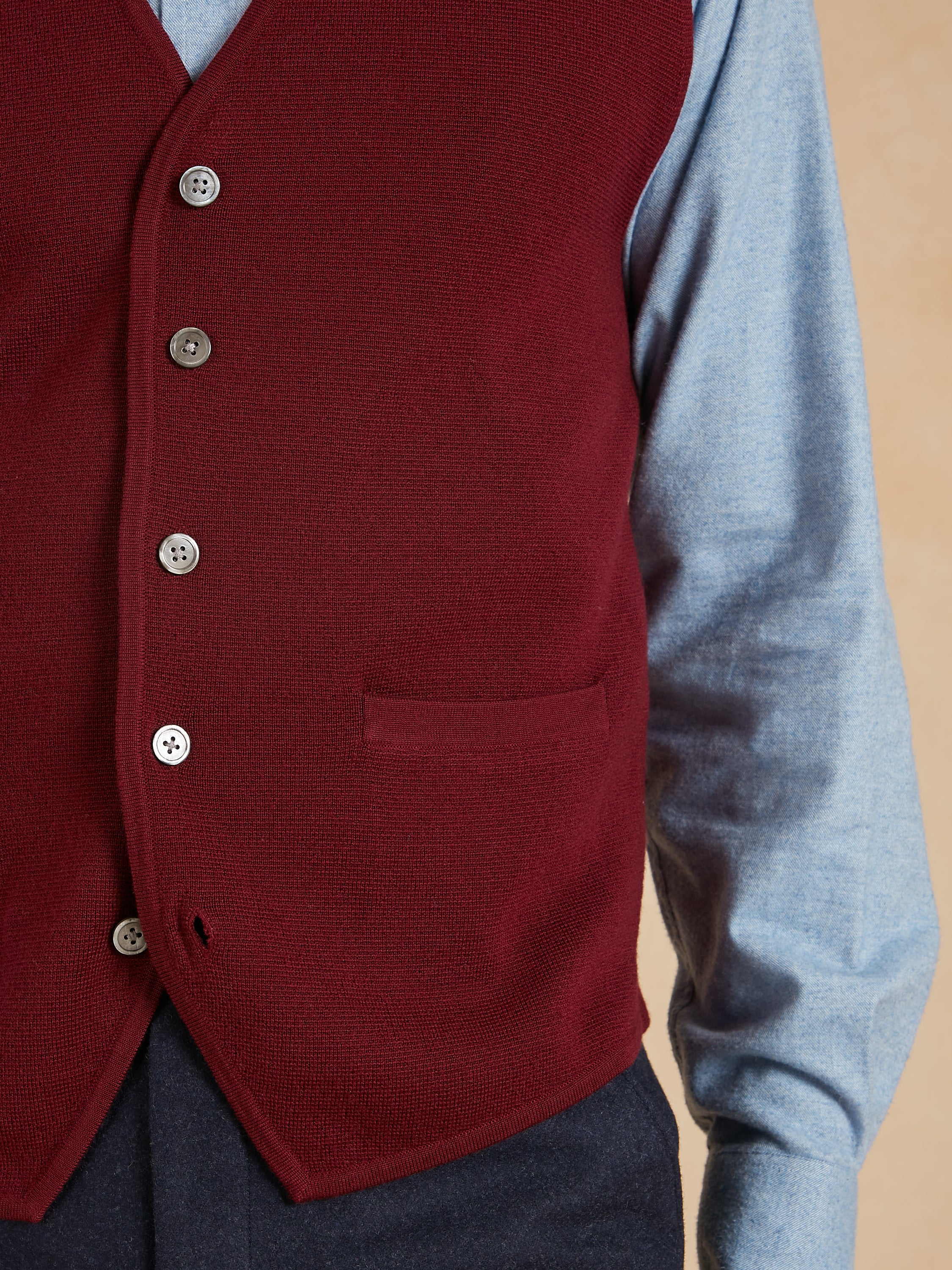 Fine Merino Wool Waistcoat - Wine