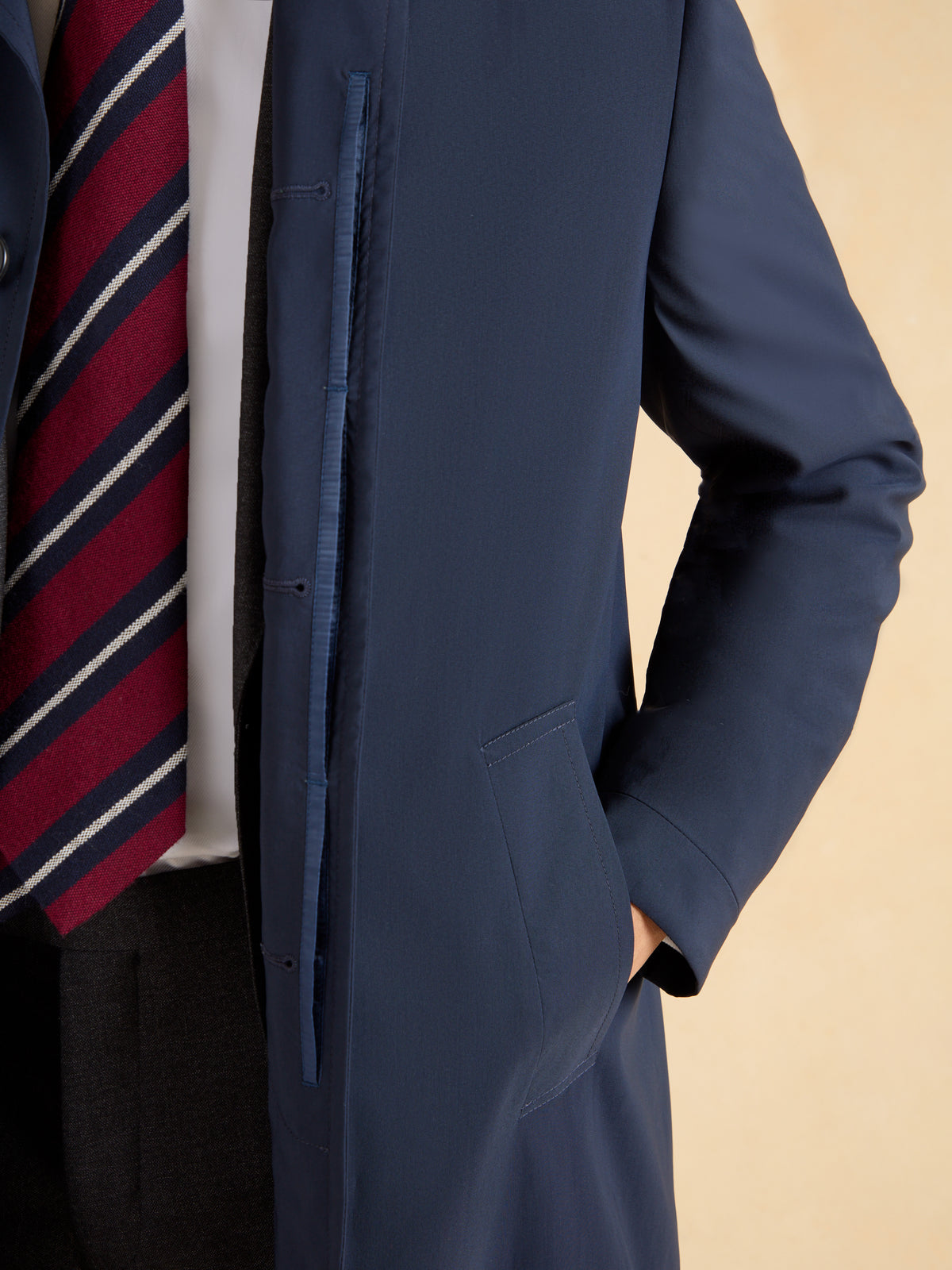 Elvaston Raincoat Loro Piana Rain System - Navy