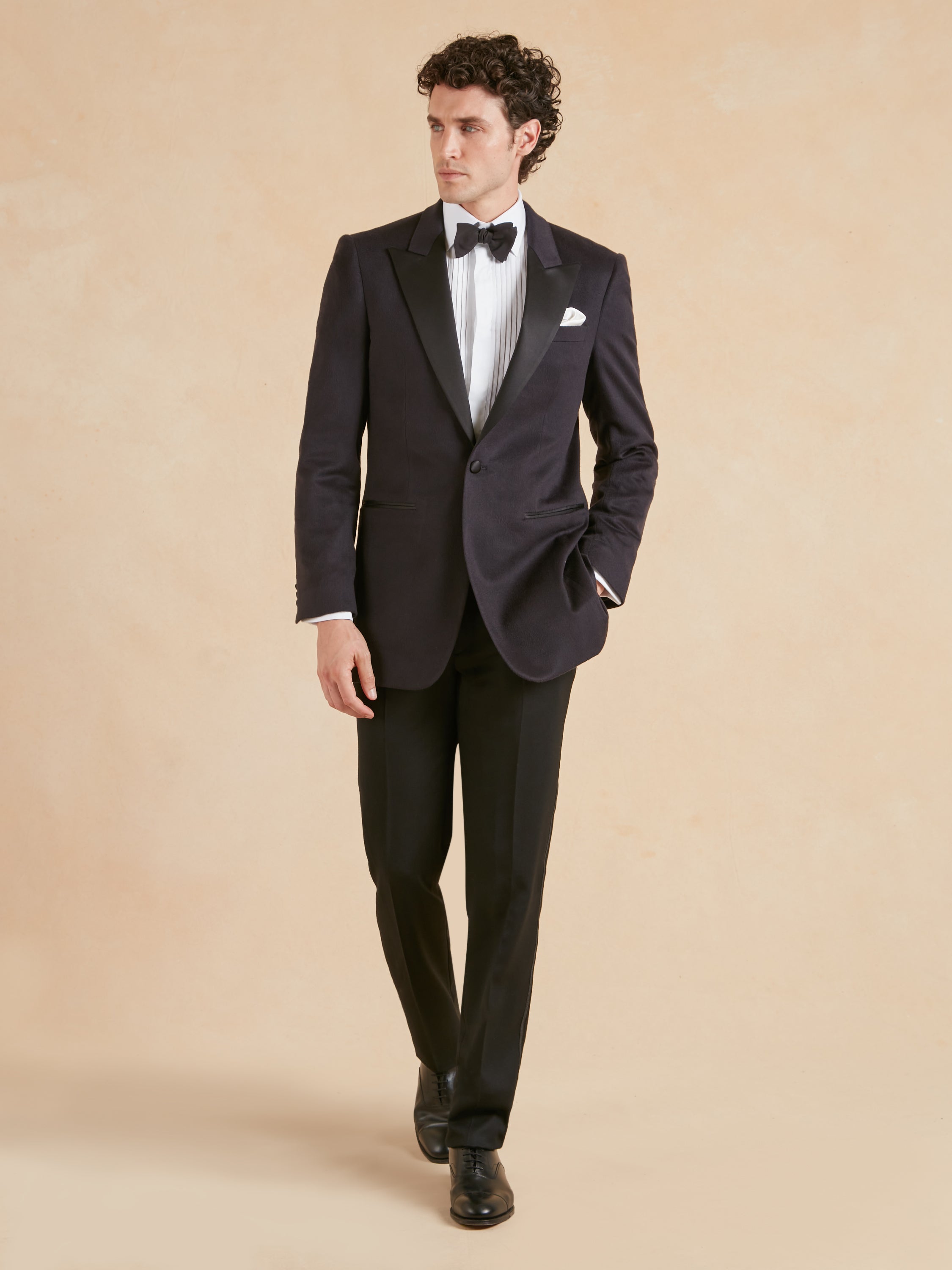 Lightweight Cashmere Smoking Jacket - Navy