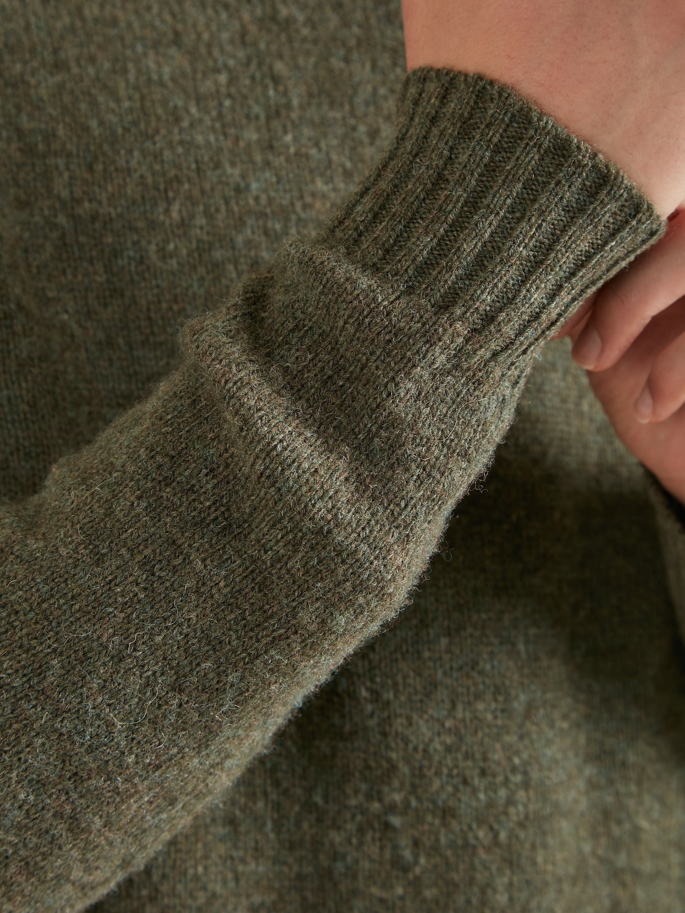 Shetland Crew Neck Jumper - Olive Green