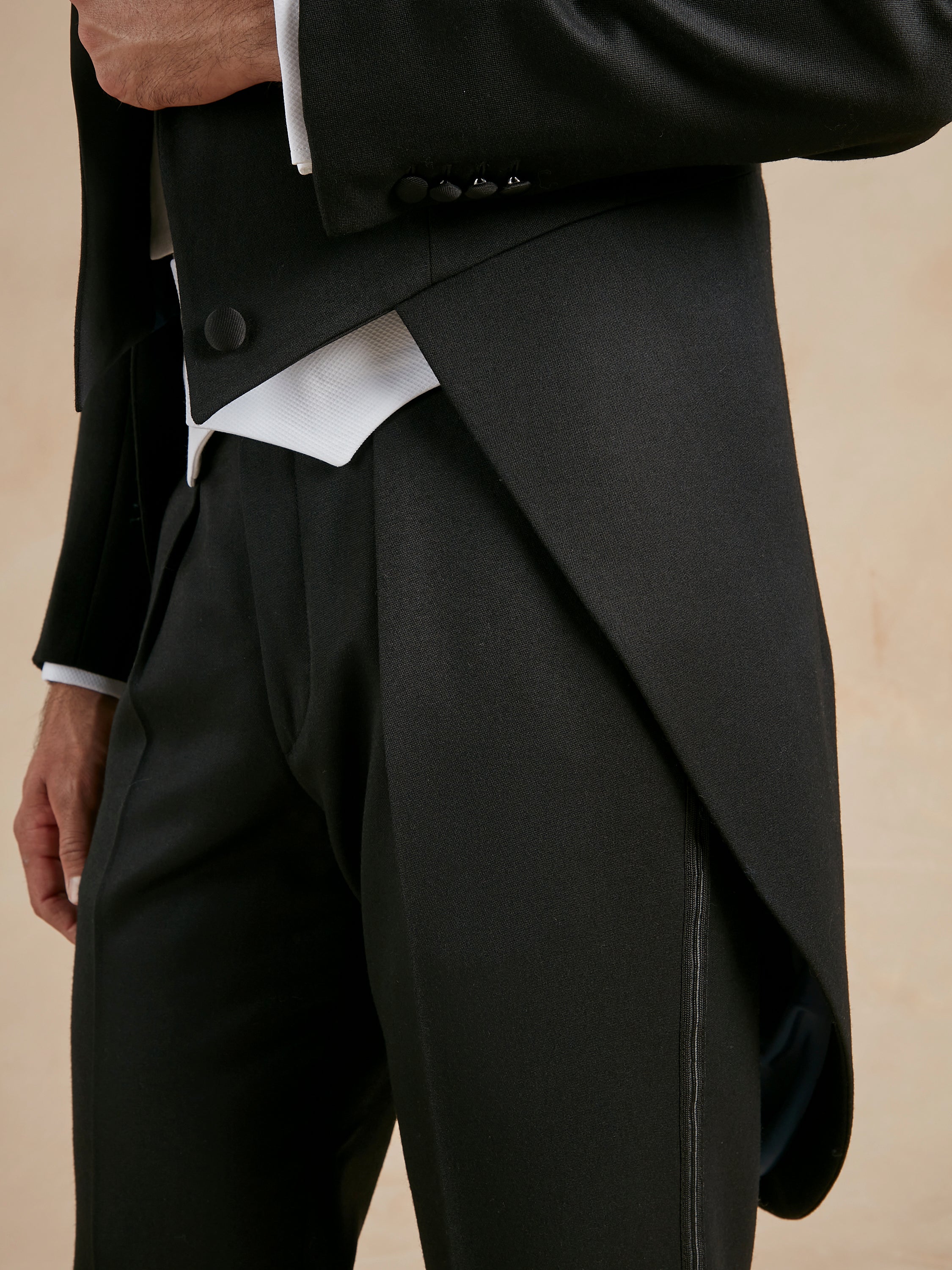 White Tie Suit Hire - Tailcoat, Trousers, Waistcoat, Shirt & Bow Tie